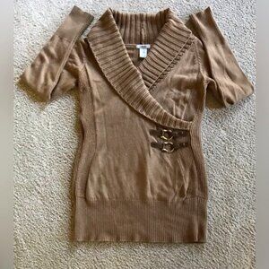CACHE BRAND GORGEOUS TAN LIGHT BROWN V-NECK COLLARED CHUNKY SWEATER